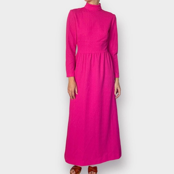 1970s‎ Pink Mock Neck Long Sleeve Maxi Dress - Picture 1 of 5